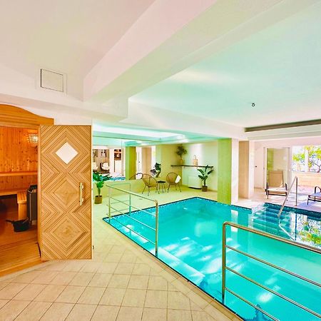 טרוגיר Luxury Seaside Villa With A Classic Mediterranean Olive Garden, A Fully Equipped Professional Kitchen, Pool, Sauna, Padle Boards And Canoe - Miolin Beach House מראה חיצוני תמונה